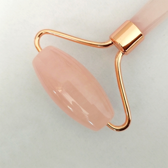 Jade Rollerball For Face - Picture 7 of 9